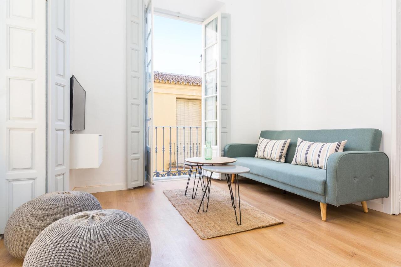 Suite Homes Apartamentos Plaza De La Merced Málaga Esterno foto