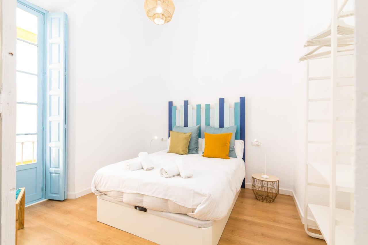 Suite Homes Apartamentos Plaza De La Merced Málaga Esterno foto